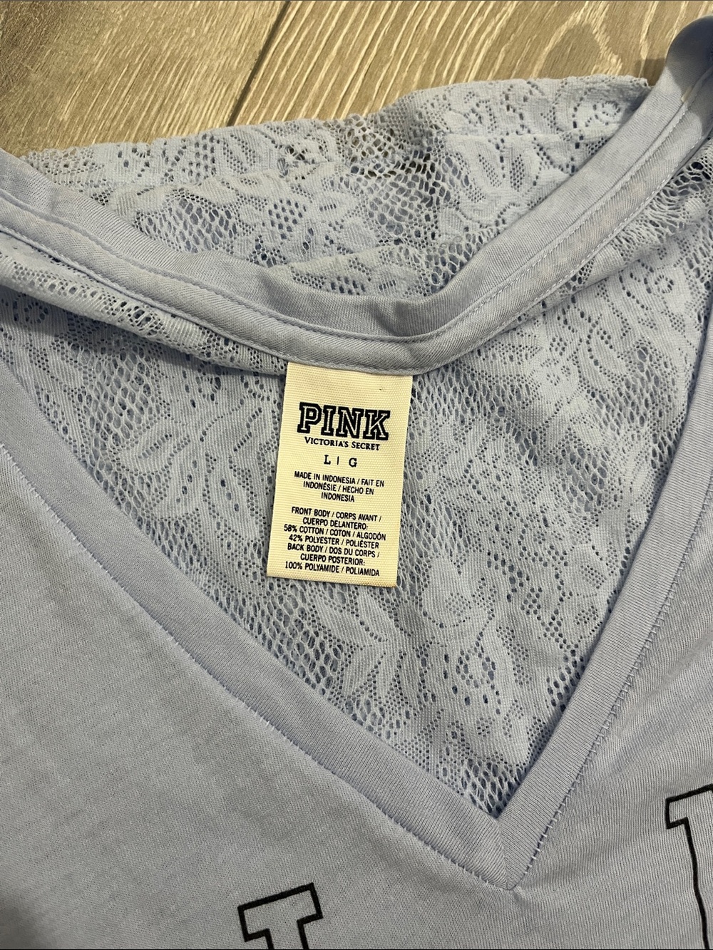 PINK Victoria's Secret Light Blue V-Neck Logo Tee - Picture 5 of 5
